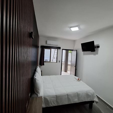 Hotel Sevilla Паленке Экстерьер фото