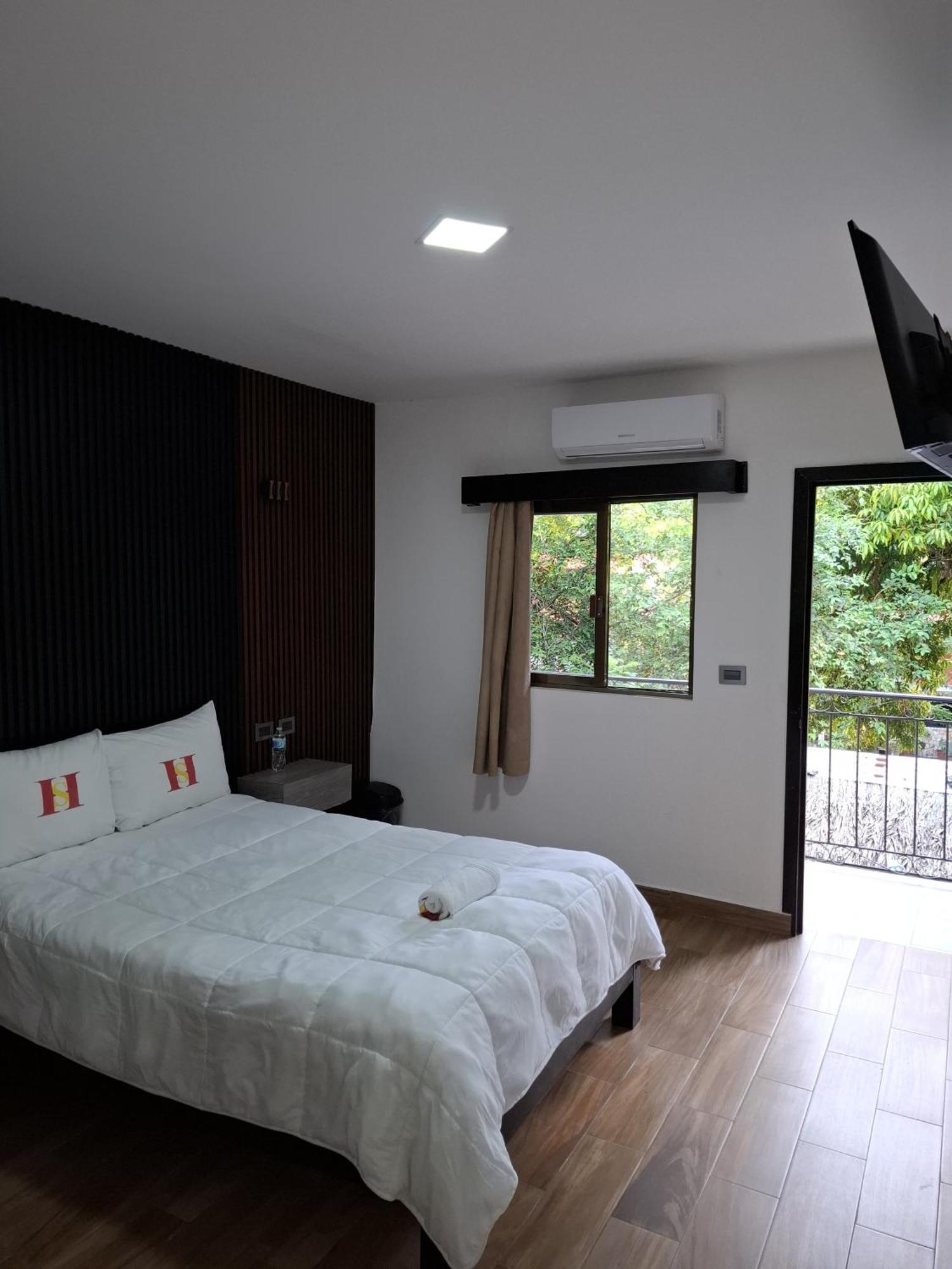 Hotel Sevilla Паленке Экстерьер фото